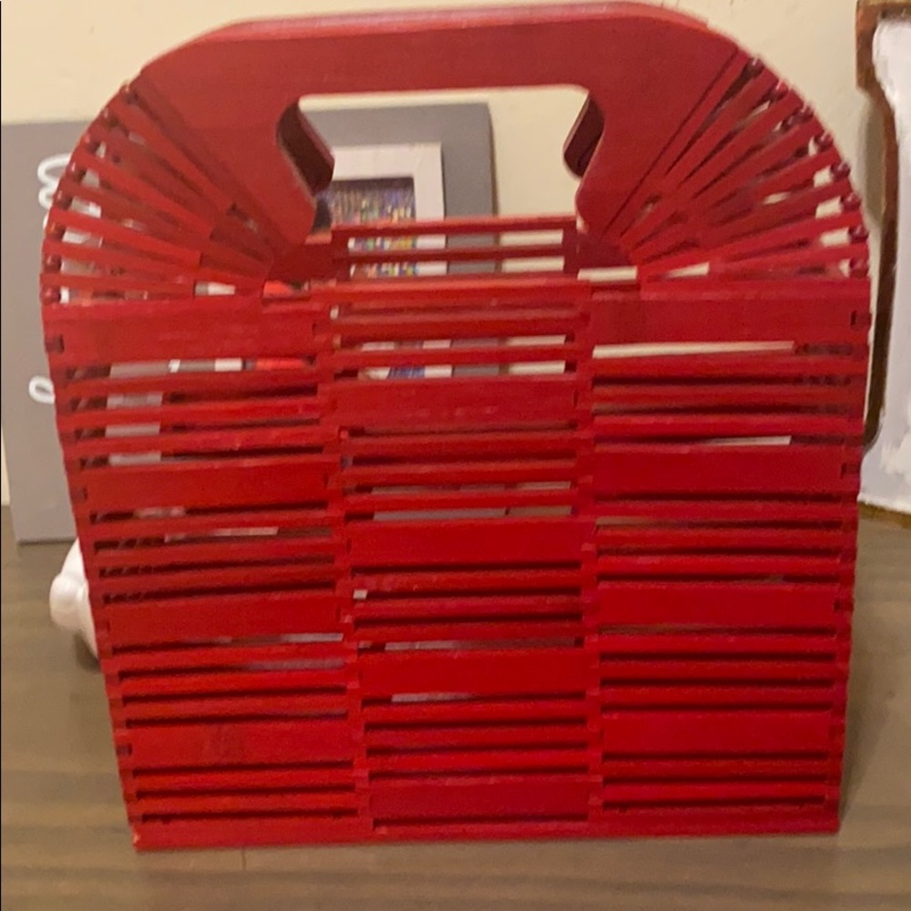 Wooden red bag
